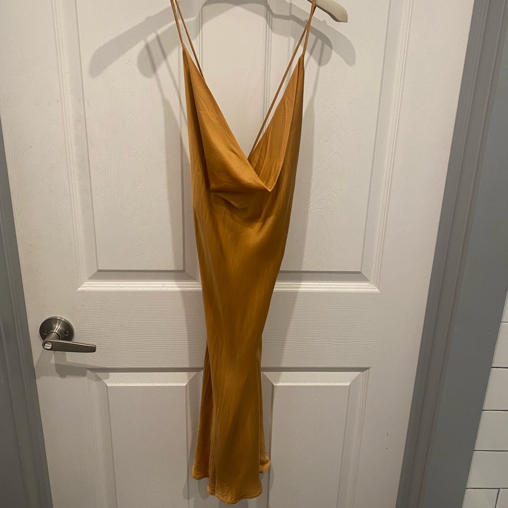 Aritzia’s Wilfred silk dress